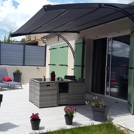 Aux Reves Des Mees Holiday home